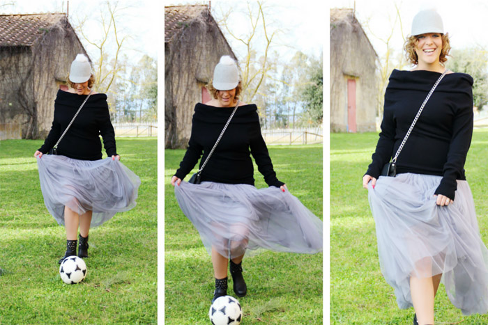 Long skirt outfit.