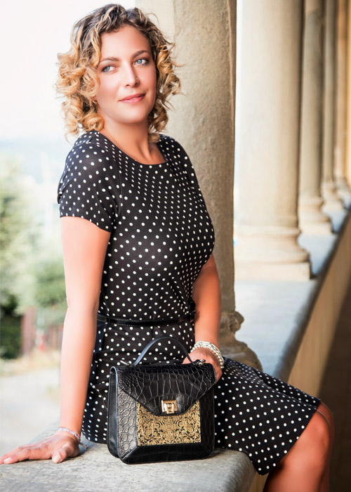 Come creare un look elegante chic e di classe.