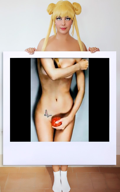 Per lavorare online più facilmente bisogna mettersi nude.