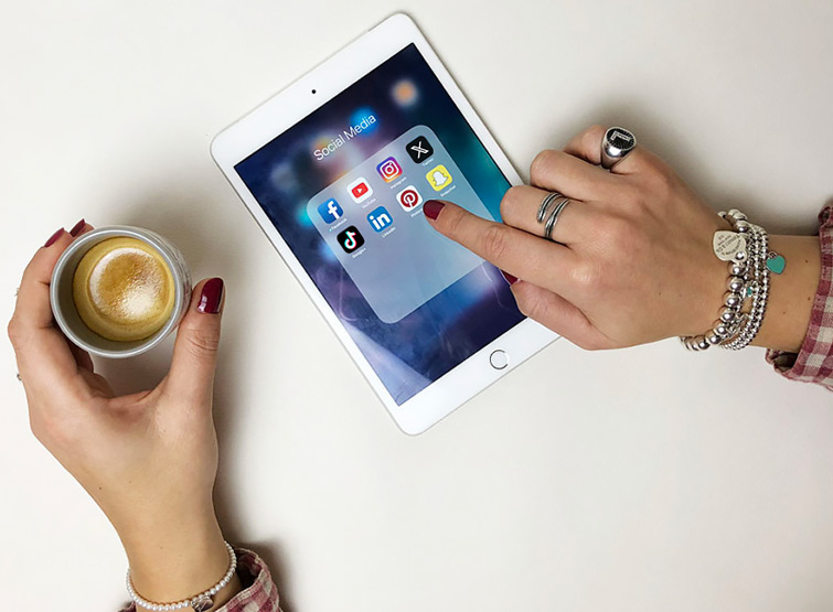 Social media: come comportarsi online.