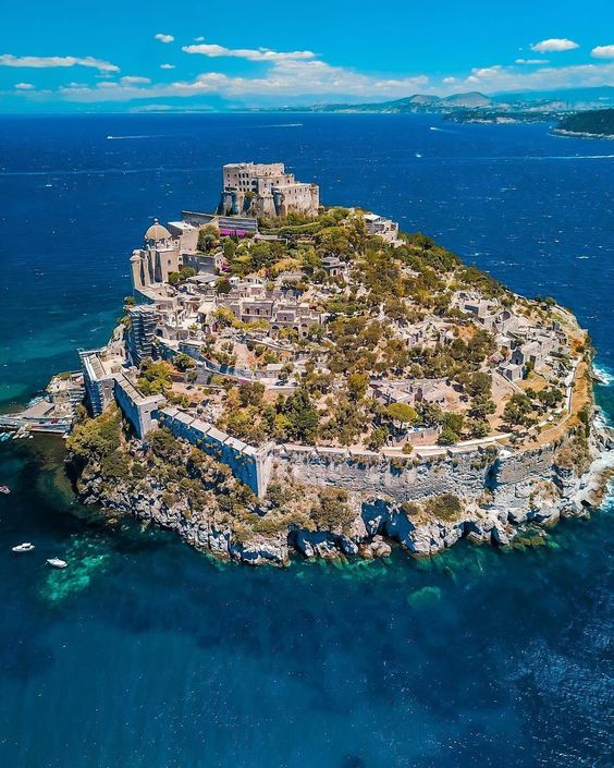 Vacanze in Italia: Ischia in Campania.