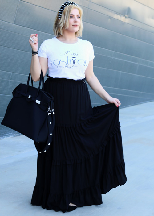 Come essere fashion indossando una t-shirt.
