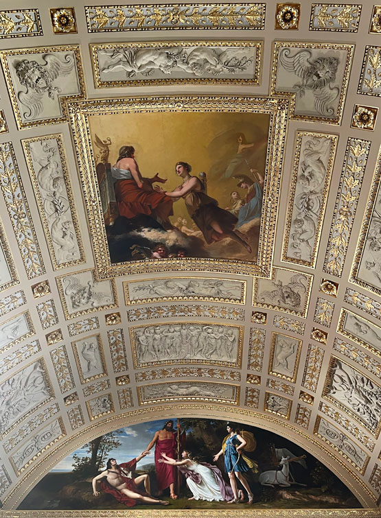 Soffitti della Sala di Diana al museo Louvre.