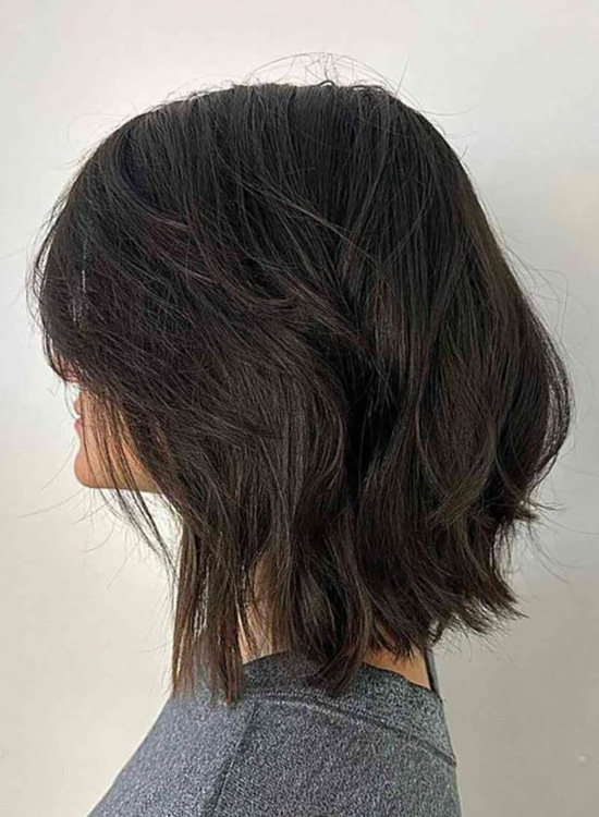 Caschetto a farfalla per capelli lisci.