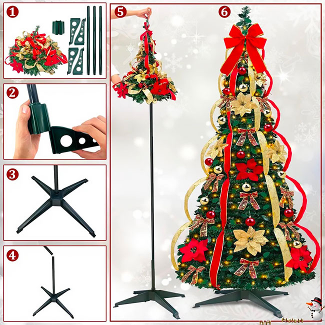 Albero di Natale con decorazioni incorporate.