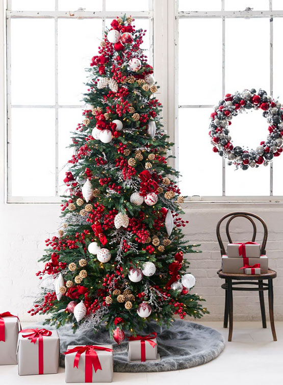 Albero di Natale artificiale.