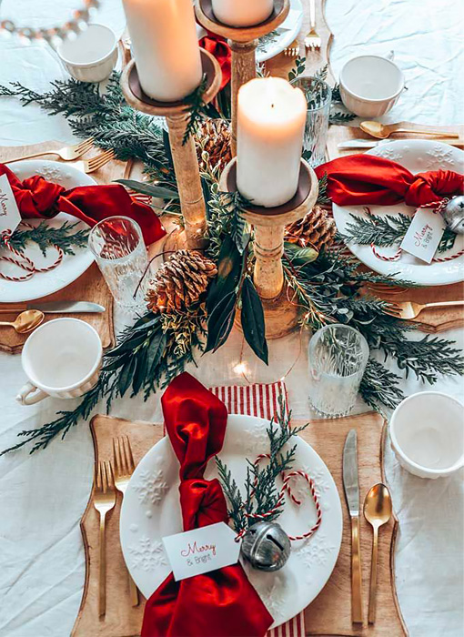 Chic Christmas table.