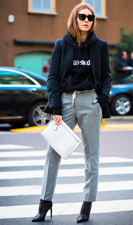 Come indossare la felpa in modo chic.