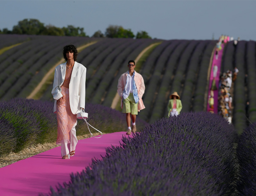 Jacquemus sfilata primavera estate 2020.